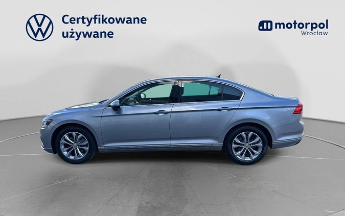 Volkswagen Passat cena 94900 przebieg: 91357, rok produkcji 2019 z Sępólno Krajeńskie małe 466